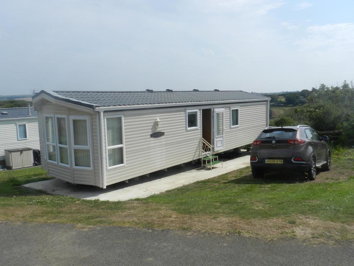 Cwtch Caravans Little Haven Exterior photo